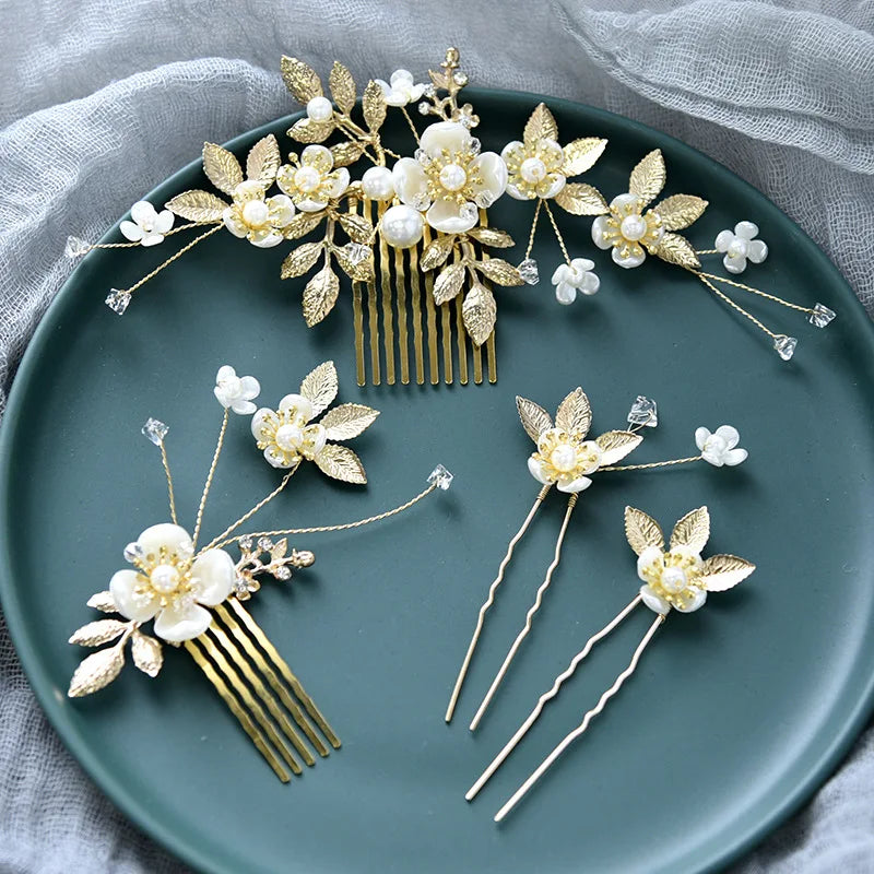 Golden Flower Bridal Headdress Rhinestone Leaf Hairpin Pearl Head Flower Plate Hair Decoration Wedding Yarn Dress Accessories