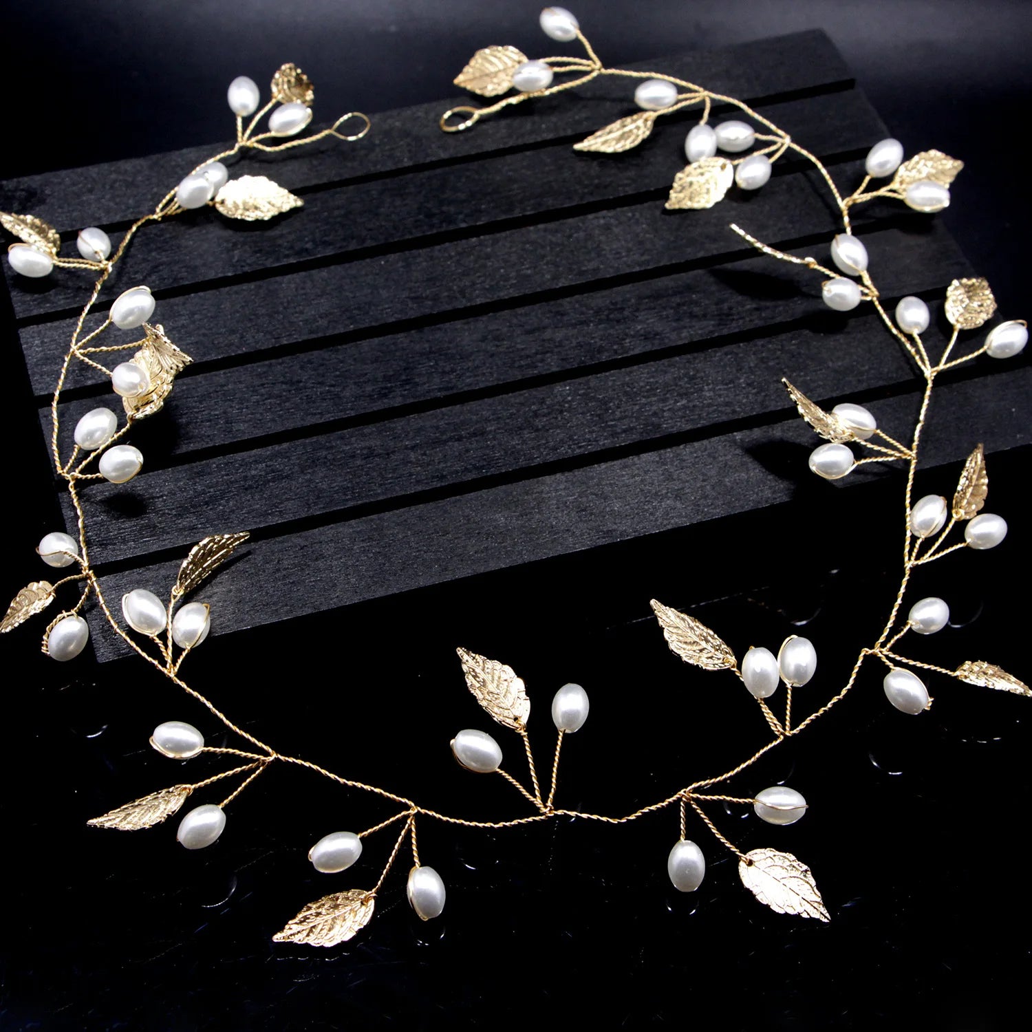 Women Fashion Pearl Leaf  Headband Hair Accessories for Women Tiara Headband Wedding Accessories Headband Headwear